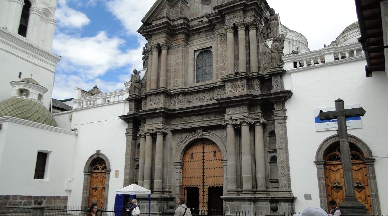 El retablo principal de la Iglesia de El Sagrario recupera su esplendor – Quito Informa El retablo principal de la Iglesia de El Sagrario recupera su esplendor – Quito Informa
