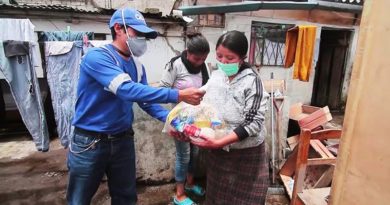 Entrega de donaciones sur de Quito