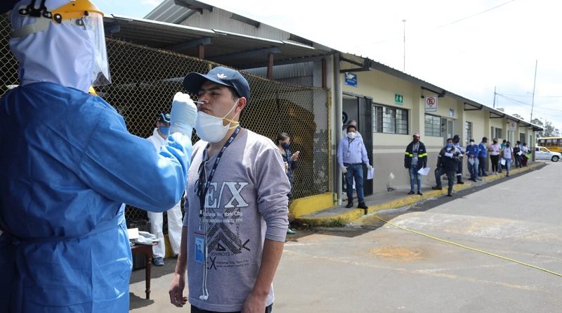 Continúan toma de pruebas PCR