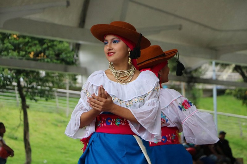 Disfrute de las actividades en línea de Cumandá Parque Urbano Quito