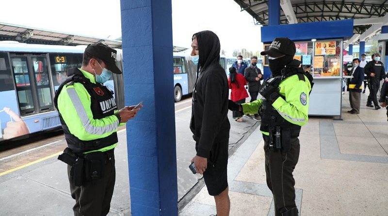 Operativos de seguridad Estación Río Coca