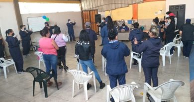 Comerciantes Mercado Cotocollao participan en taller violencia