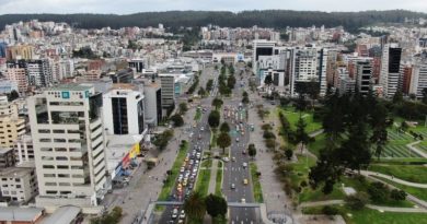 Metro rinde homenaje a Quito