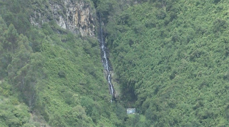Dirigentes de La Comuna de Santa Clara de San Millán sobrevolaron las quebradas de El Tejado