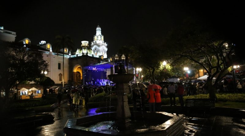 Noche de Las Plazas