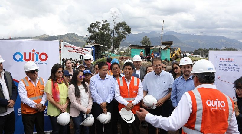 Pavimentación Quitumbe Ñan