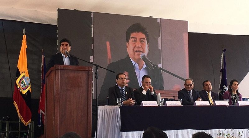Primera piedra Universidad Indoamérica