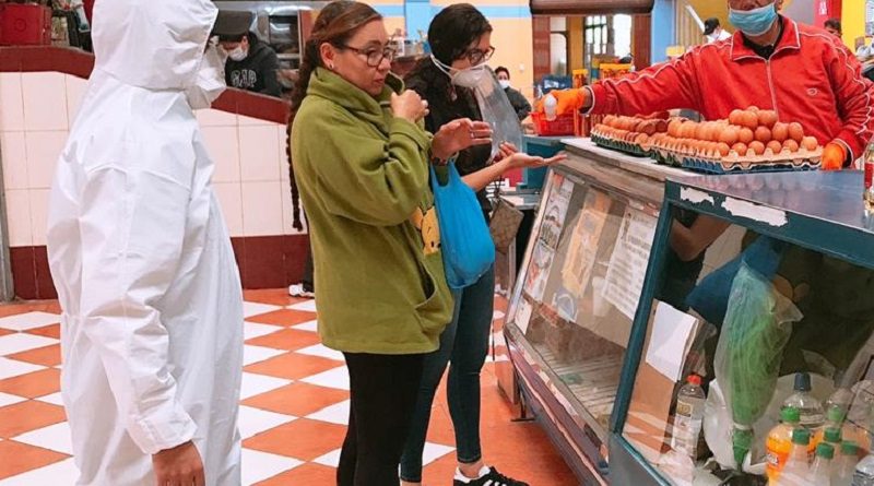 Mercados Municipales se capacitan en temas de salud