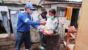 Entrega de donaciones sur de Quito