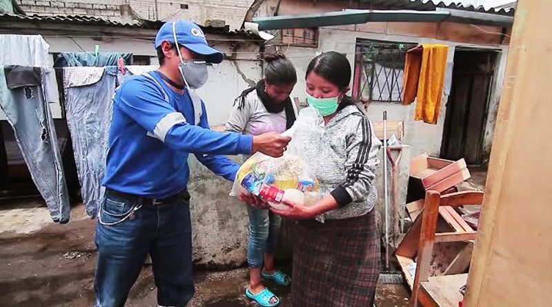 Entrega de donaciones sur de Quito