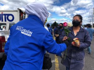 HOMENAJE A MADRES TRABAJADORAS