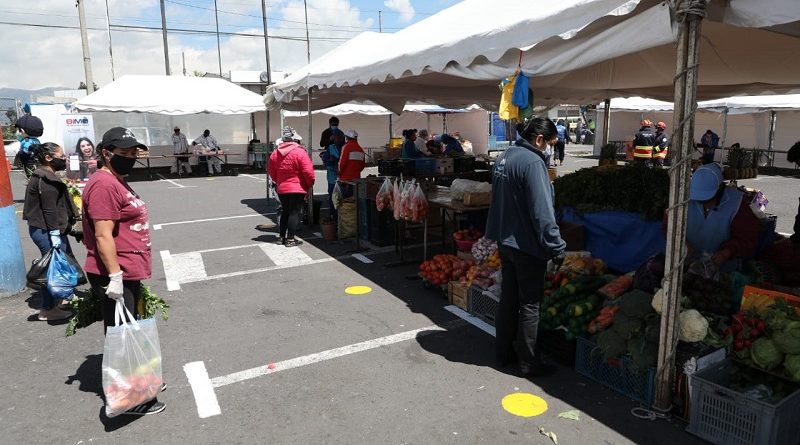 Primera Feria Sanitaria Segura del Barrio