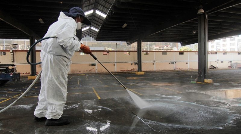 Hidrolavado en mercados del DMQ