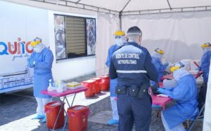 Toma de muestras PCR a empleados del MDMQ