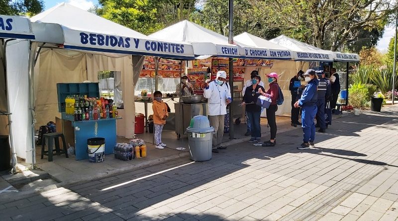 Muestras de alimento parque La Carolina