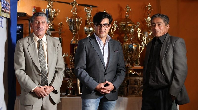 Liga El Girón y Quito a la Cancha