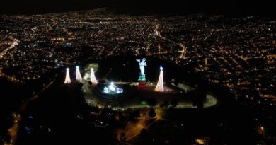 Encendido del pesebre en El Panecillo