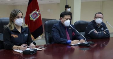 Rueda de prensa feriado 10 de Agosto