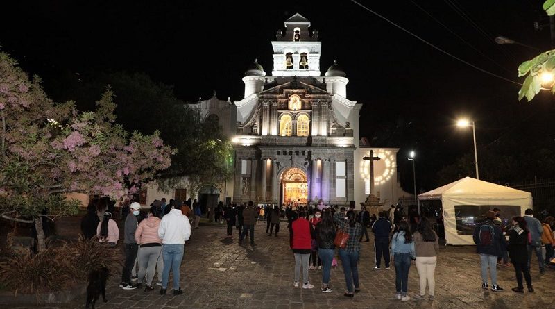 Iluminación iglesia Guápulo