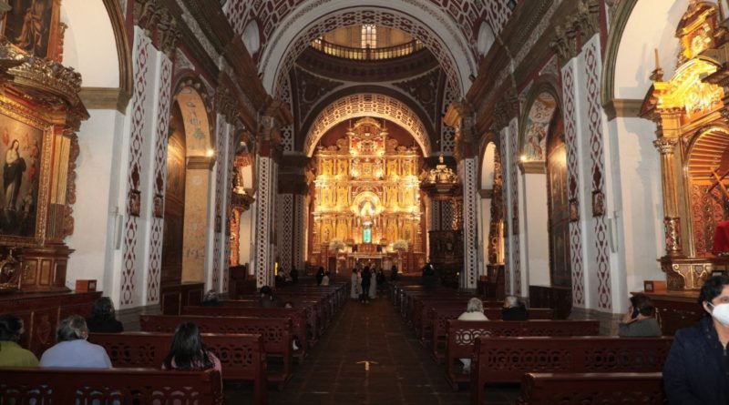 Iluminación iglesia Guápulo