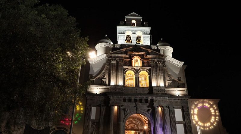 Iluminación iglesia Guápulo