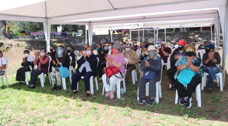 Talleres adultos mayores Calderón