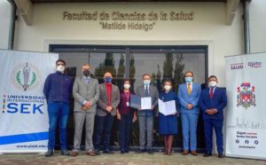 Firma de convenio Municipio y Universidad SEK