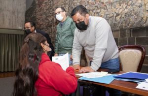 Firma de convenio comerciantes autónomos