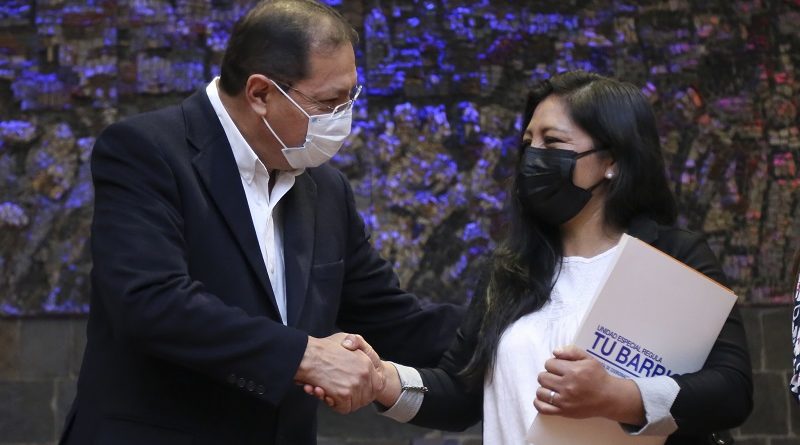 13 entrega de escrituras Calderón