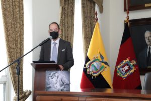 Mención Marieta Veintimilla Dr Paredes
