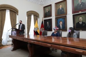 Mención Marieta Veintimilla Dr Paredes