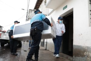 Entrega de menaje de casa La Gasca