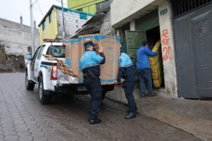 Entrega de menaje de casa La Gasca