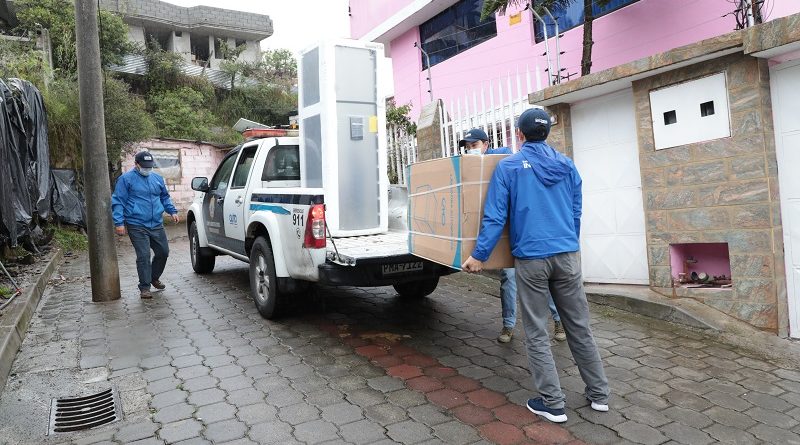 Entrega de menaje de casa La Gasca