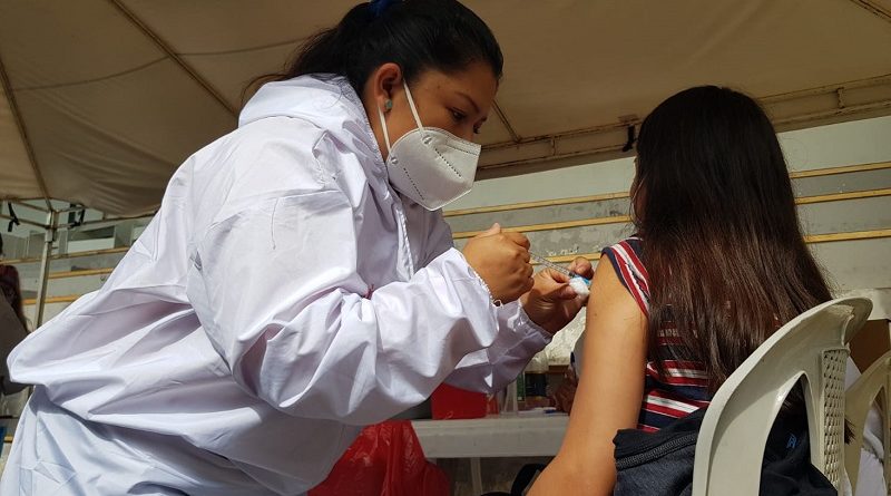 Vacunación en feriado de carnaval