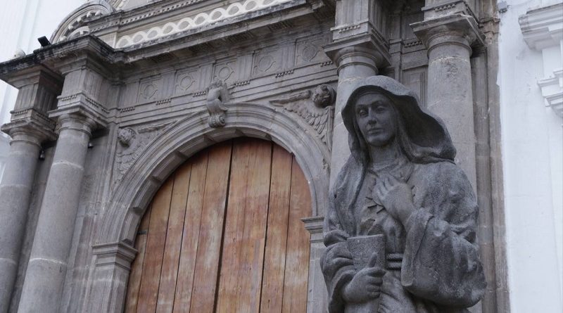 Alcalde y concejales visitan Museo del Carmen Alto