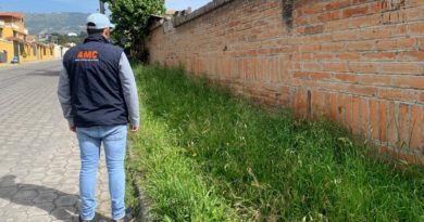 AMC realiza controles en aceras y lotes