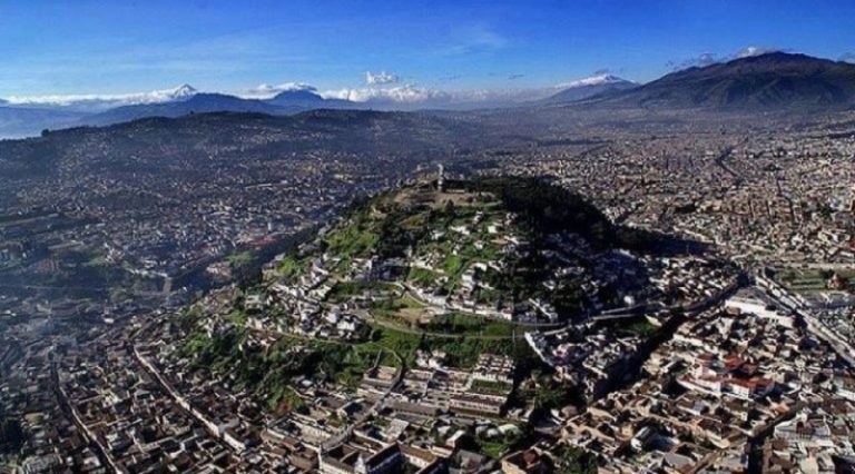 Quito por el diálogo y la paz
