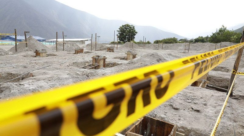 Primera piedra estación de bomberos Perucho