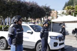 Entrega vehículos e indumentaria AMC