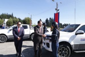 Entrega vehículos e indumentaria AMC