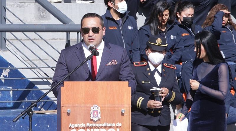 Entrega vehículos e indumentaria AMC