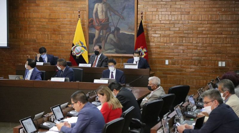 Remisión de multas intereses y recargos por mora generados en las tasas adeudadas entre la Municipalidad y empresas metropolitanas