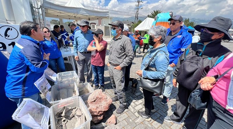 EmSeguridad Feria sobre el Volcán Cotopaxi Los Chillos