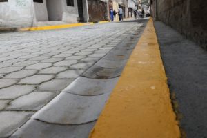 Entrega de adoquinados La Ecuatoriana