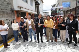 Entrega de adoquinados La Ecuatoriana
