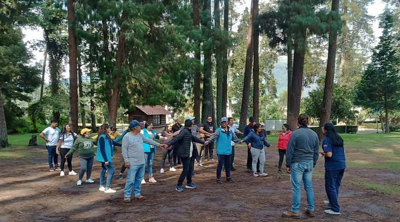 Funcionarios Patronato San José participan en actividades de descarga emocional