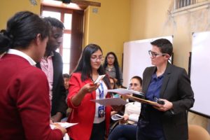 Municipio se reunió con estudiantes y docentes de la UCE
