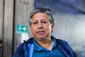 Alcalde dialoga con representantes de comerciantes de mercados