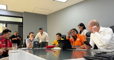 Alcalde de Quito supervisa las tareas de atención de incendios forestales